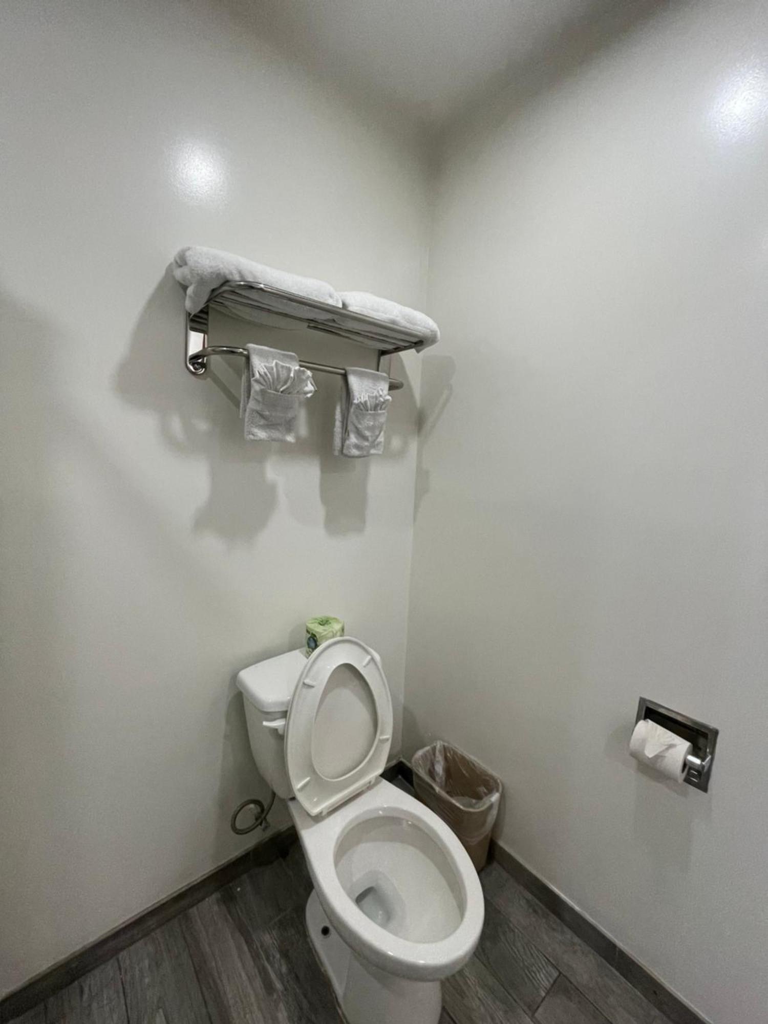 纽波特湾酒店 科斯塔梅萨 外观 照片